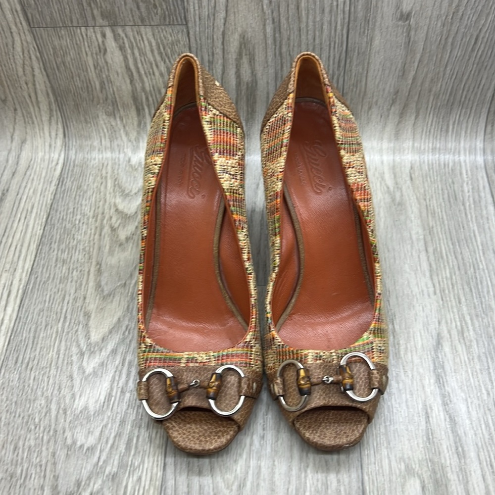 Gucci Raffia Peep-Toe Heels - Picture 2 of 13